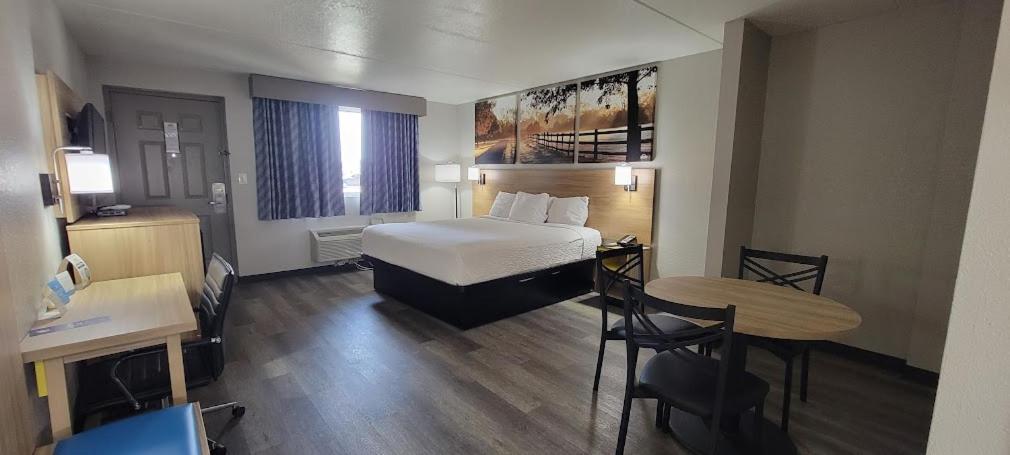 Days Inn By Wyndham Conway Exteriör bild
