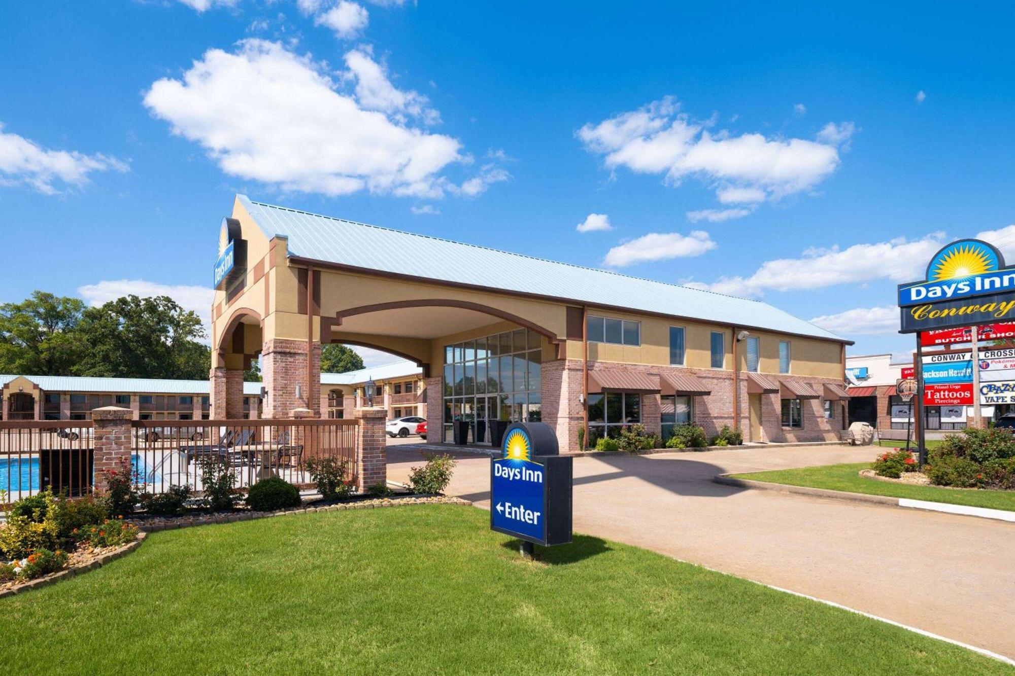 Days Inn By Wyndham Conway Exteriör bild